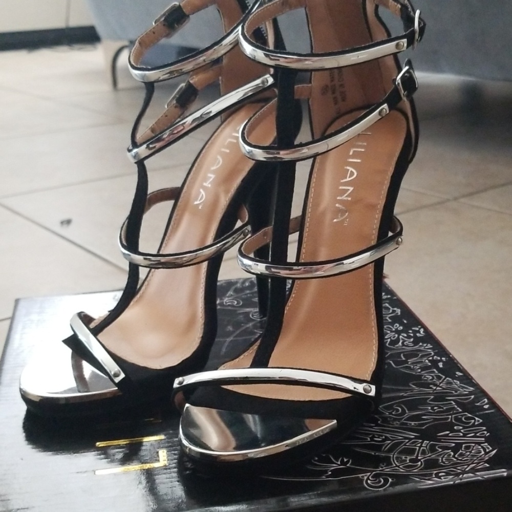 Liliana Riva heels size 5.5
